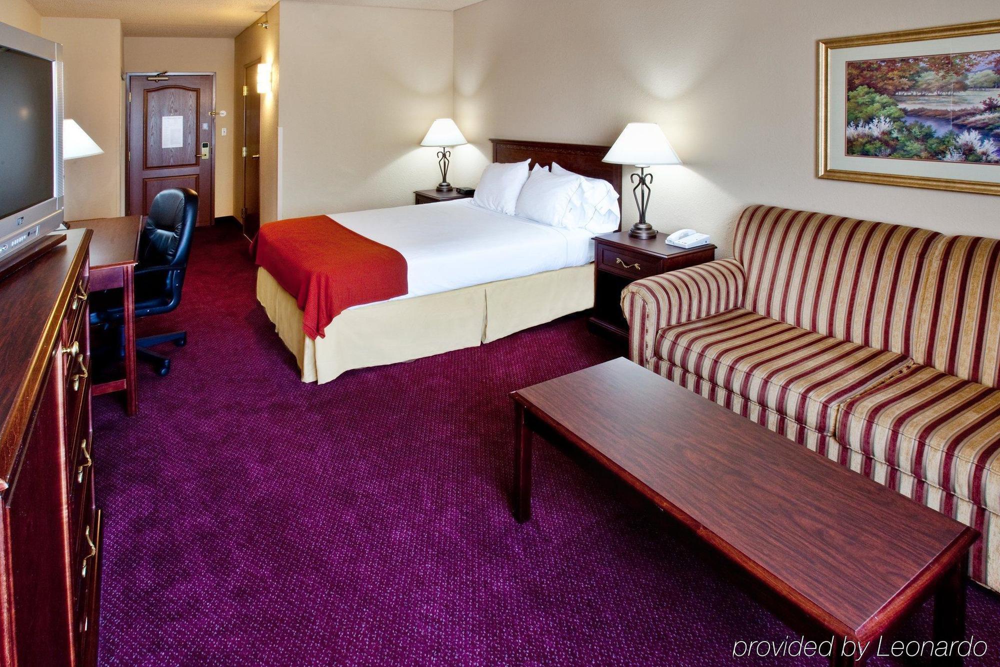 Best Western Holiday Manor Ньютон Номер фото